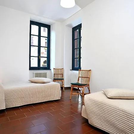 Apartamento Sleeps 8 Wifi